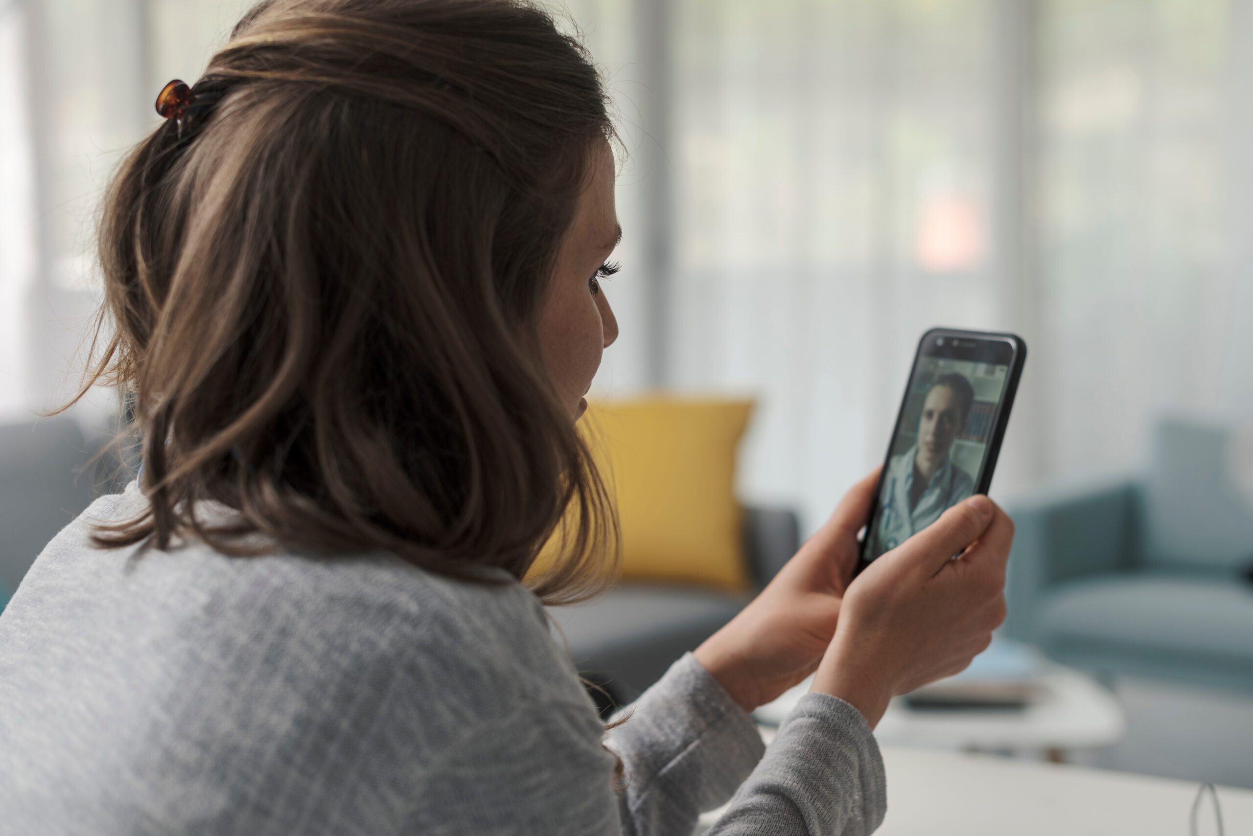 Why Technology is Important in Treatment: Stay Connected to Life, Work, and Recovery